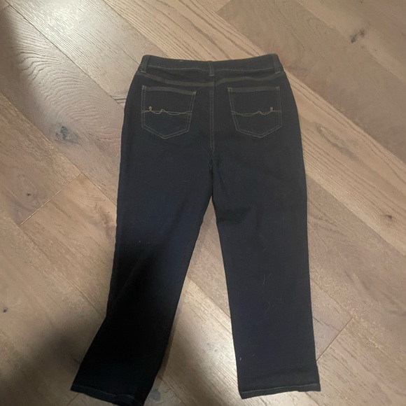 St John’s Bay women’s jean capris size 6 NWOT waist size 30 - Picture 2 of 8